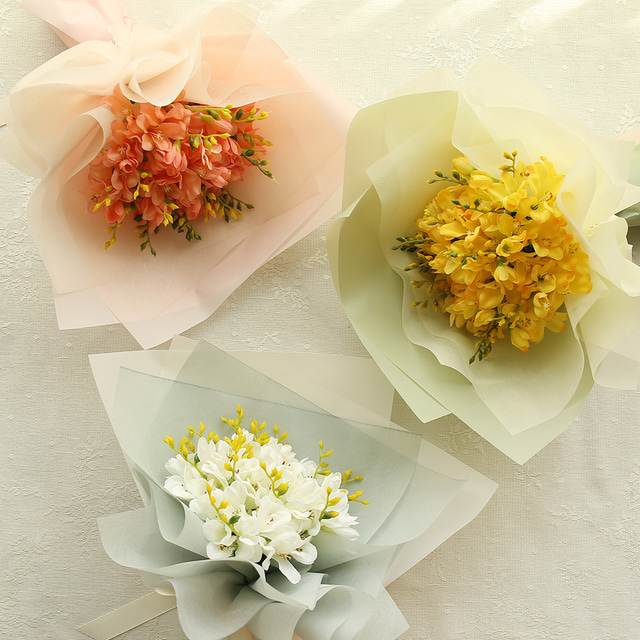 봄날감성 프리지아듬뿍 조화꽃다발(3color)